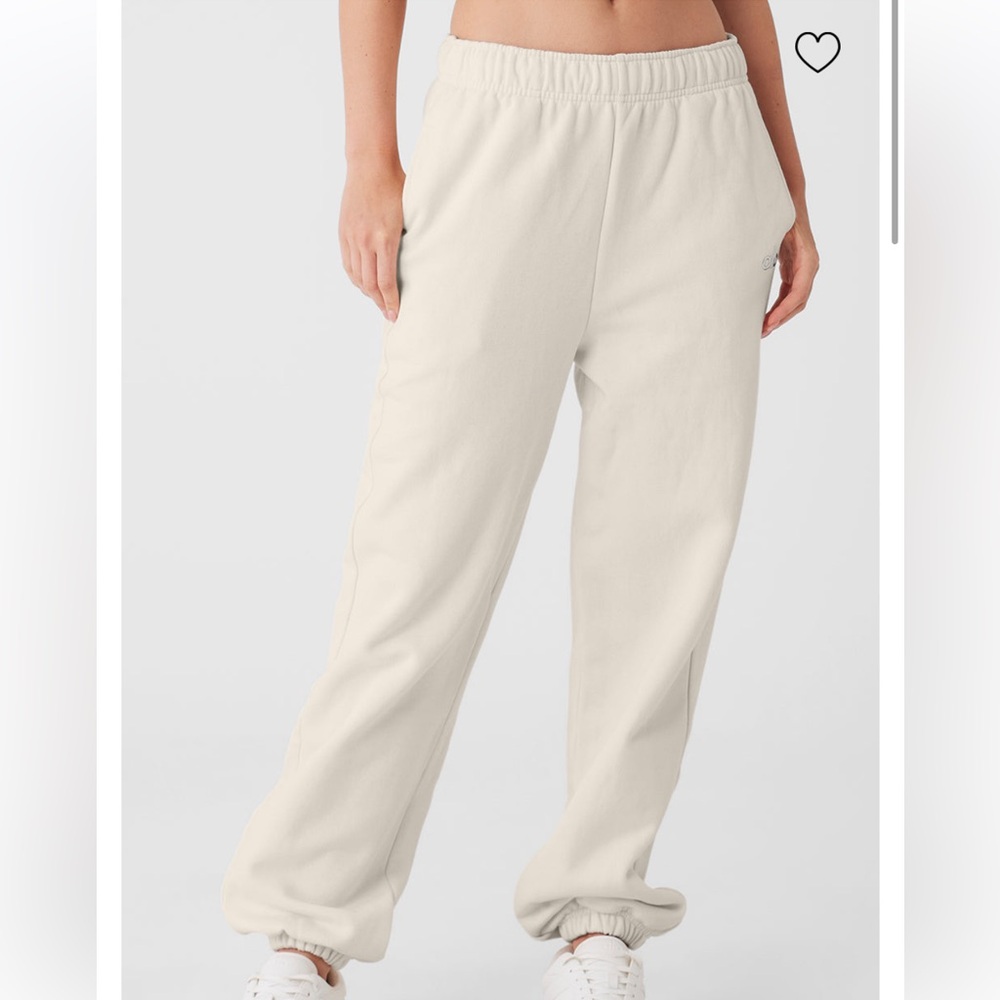 Alo Yoga Accolade Sweatpant - Bone